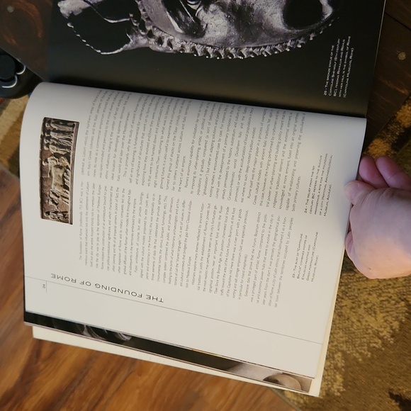 Rome coffee table book - Picture 4 of 5